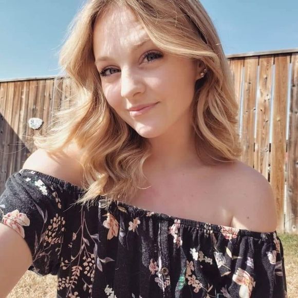 Meet your Posher, Harmony - Picture 1 of 1